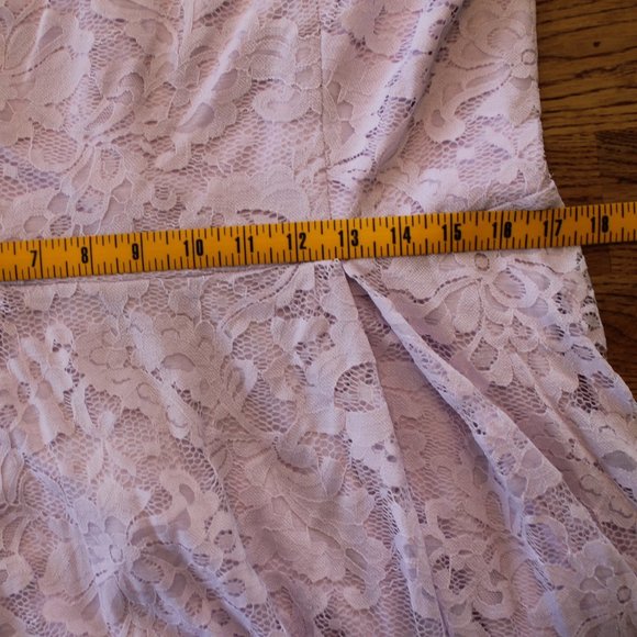 Muadress V-Neck Lace High-Low Dress - Picture 10 of 10